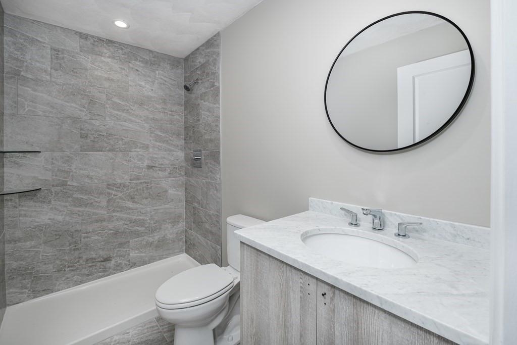1 bed, 1 bath apartment for rent at 119 Addison Unit 3, East Boston — photo 3 of 6