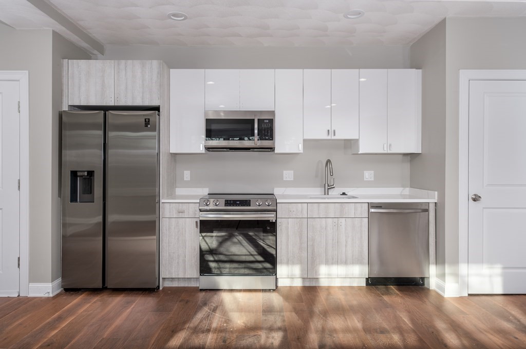 1 bed, 1 bath apartment for rent at 119 Addison Unit 3, East Boston