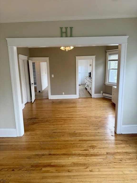 3 bed, 1 bath apartment for rent at 119 Airlie St Unit 2, Burncoat — photo 6 of 17