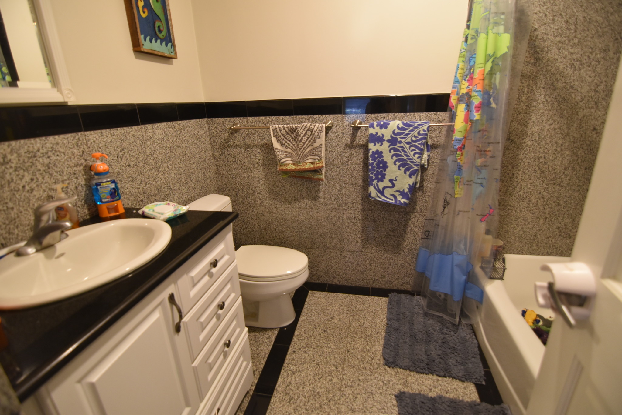 3 bed, 2.5 bath apartment for rent at 119 Beaconsfield Rd, Washington Square — photo 20 of 22