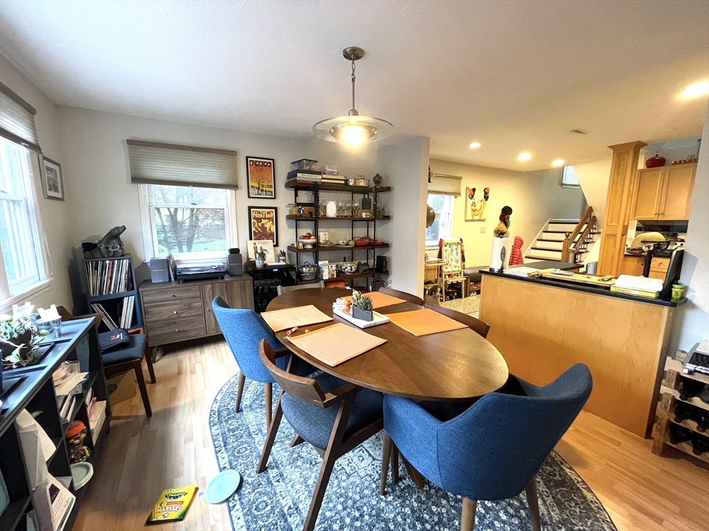 3 bed, 3 bath apartment for rent at 119 Beaconsfield Unit 1, Aspinwall Hill — photo 7 of 16