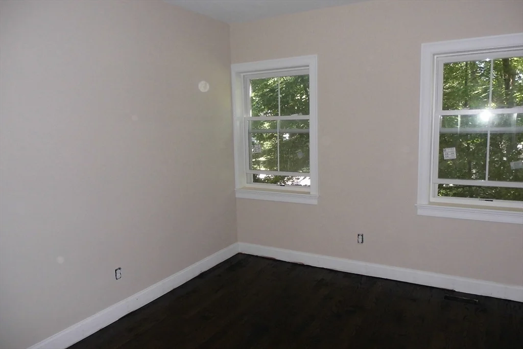 3 bed, 1 bath apartment for rent at 119 Boyd St Unit 119, Watertown — photo 4 of 8