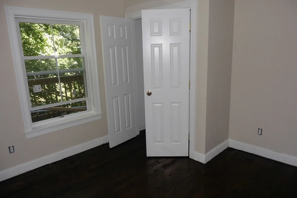 3 bed, 1 bath apartment for rent at 119 Boyd St Unit 119, Watertown — photo 5 of 8