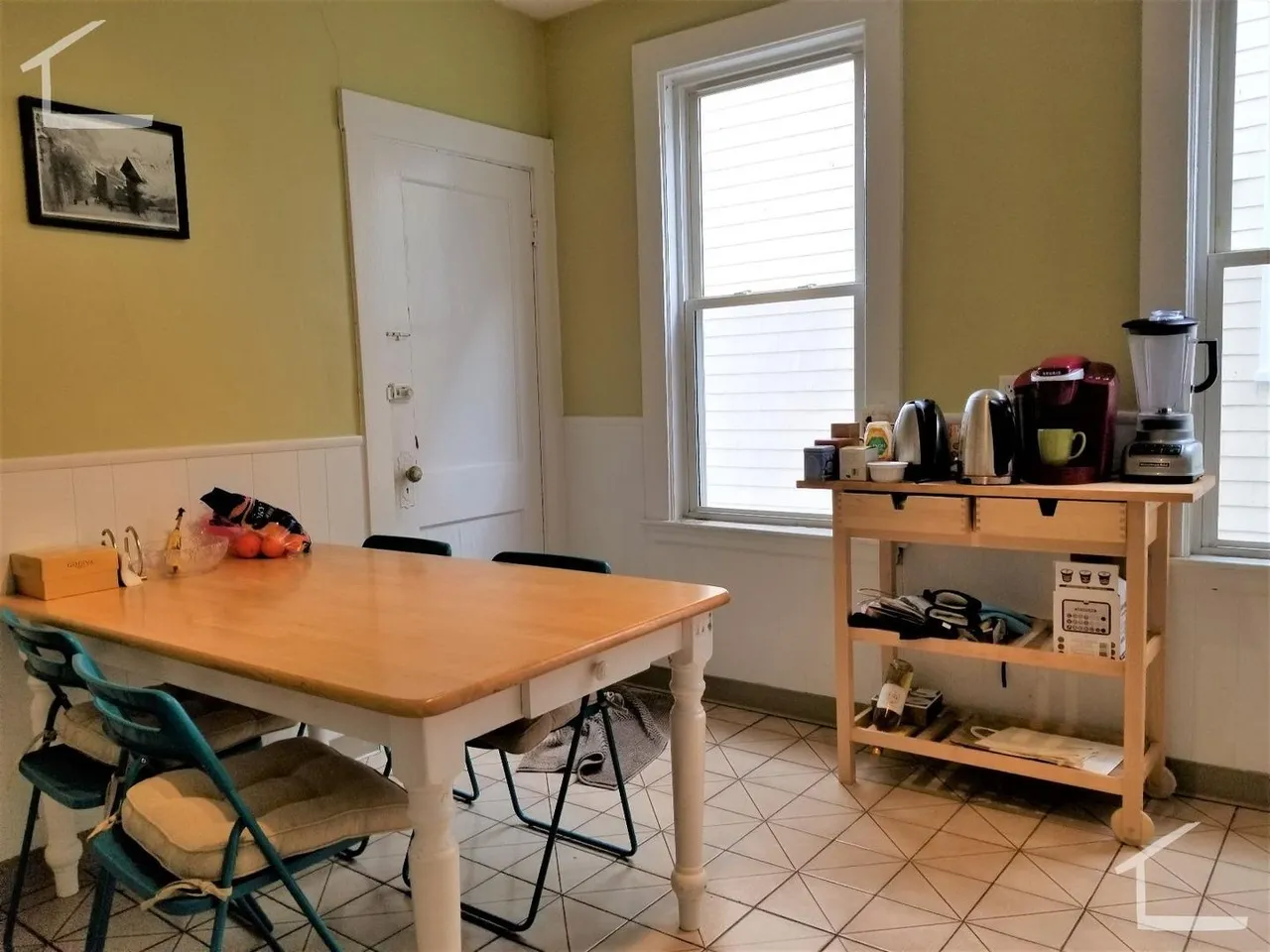3 bed, 1 bath apartment for rent at 119 Browne St Unit 1, North Brookline — photo 2 of 14