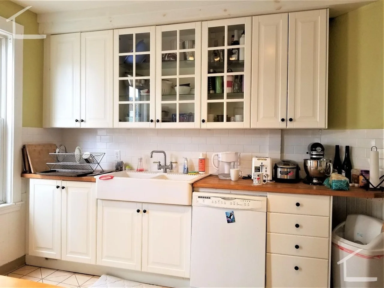 3 bed, 1 bath apartment for rent at 119 Browne St Unit 1, North Brookline — photo 11 of 14