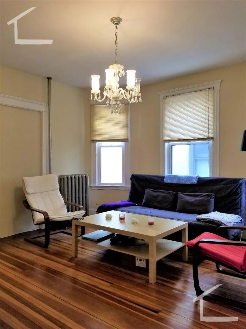 3 bed, 1 bath apartment for rent at 119 Browne St Unit 1, North Brookline — photo 5 of 14