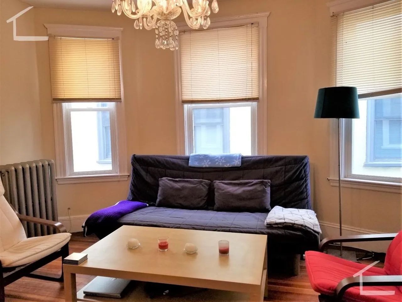 3 bed, 1 bath apartment for rent at 119 Browne St Unit 1, North Brookline
