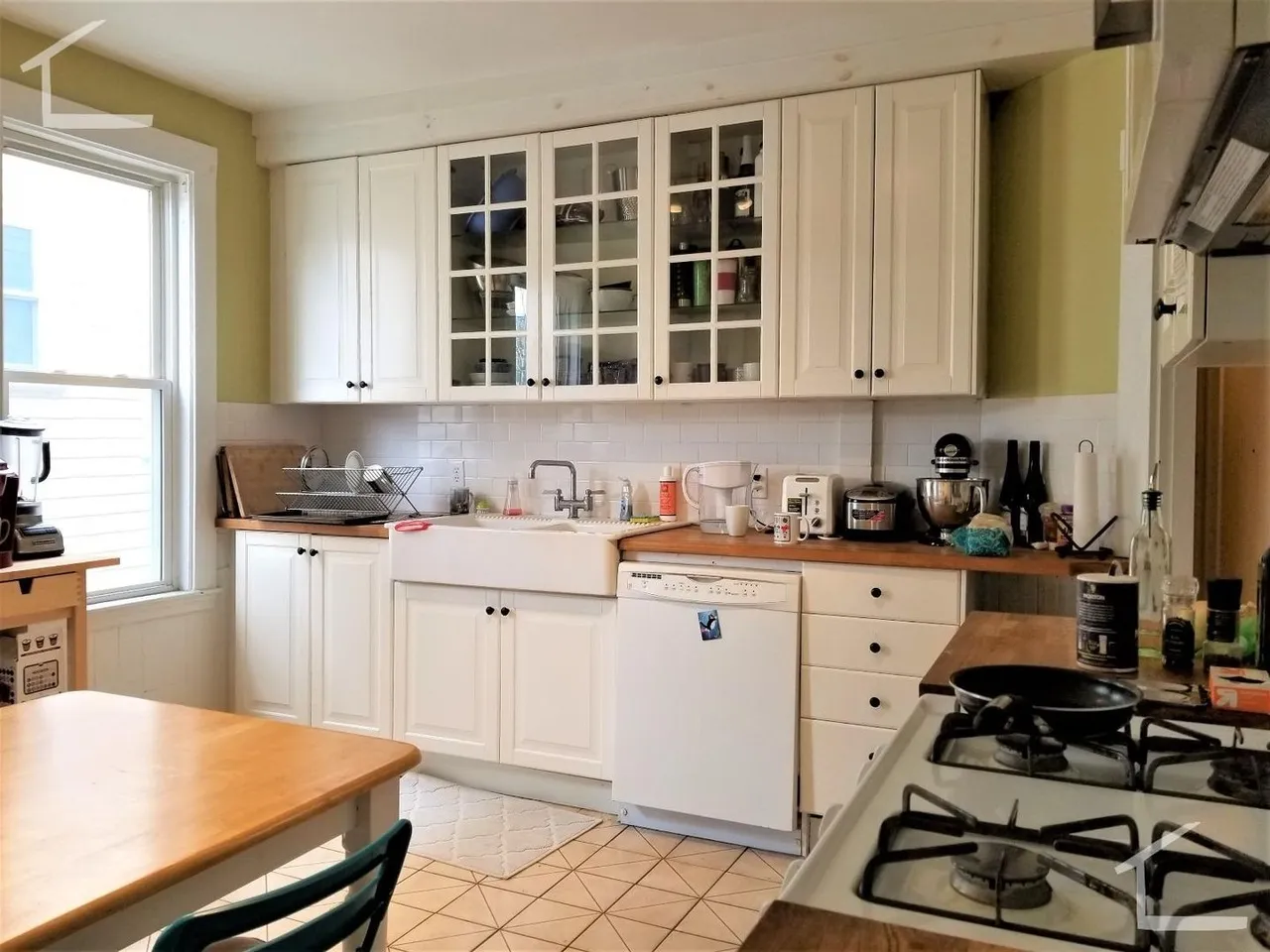 3 bed, 1 bath apartment for rent at 119 Browne St Unit 1, North Brookline — photo 10 of 14