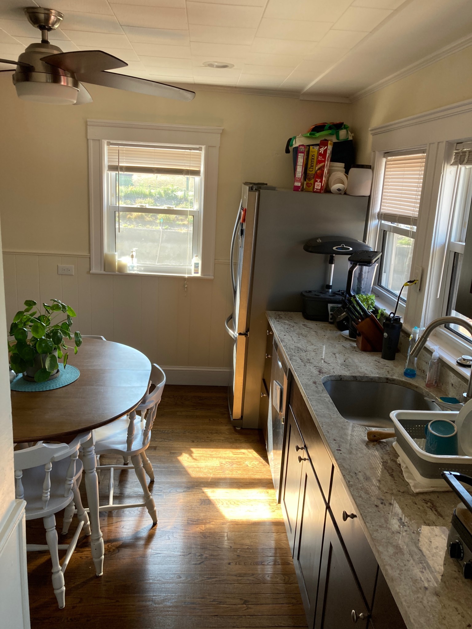 3 bed, 1 bath apartment for rent at 119 Burget Ave Unit 119 Burget 2, Medford