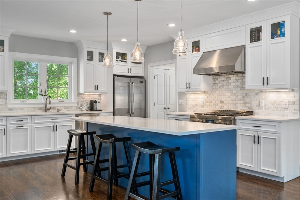 4 bed, 4+ bath apartment for rent at 119 Charlesbank Rd Unit 119, Newton Corner — photo 4 of 33