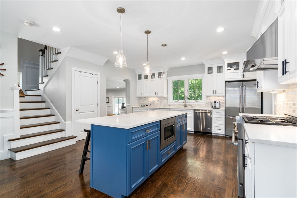 4 bed, 4+ bath apartment for rent at 119 Charlesbank Rd Unit 119, Newton Corner — photo 6 of 33