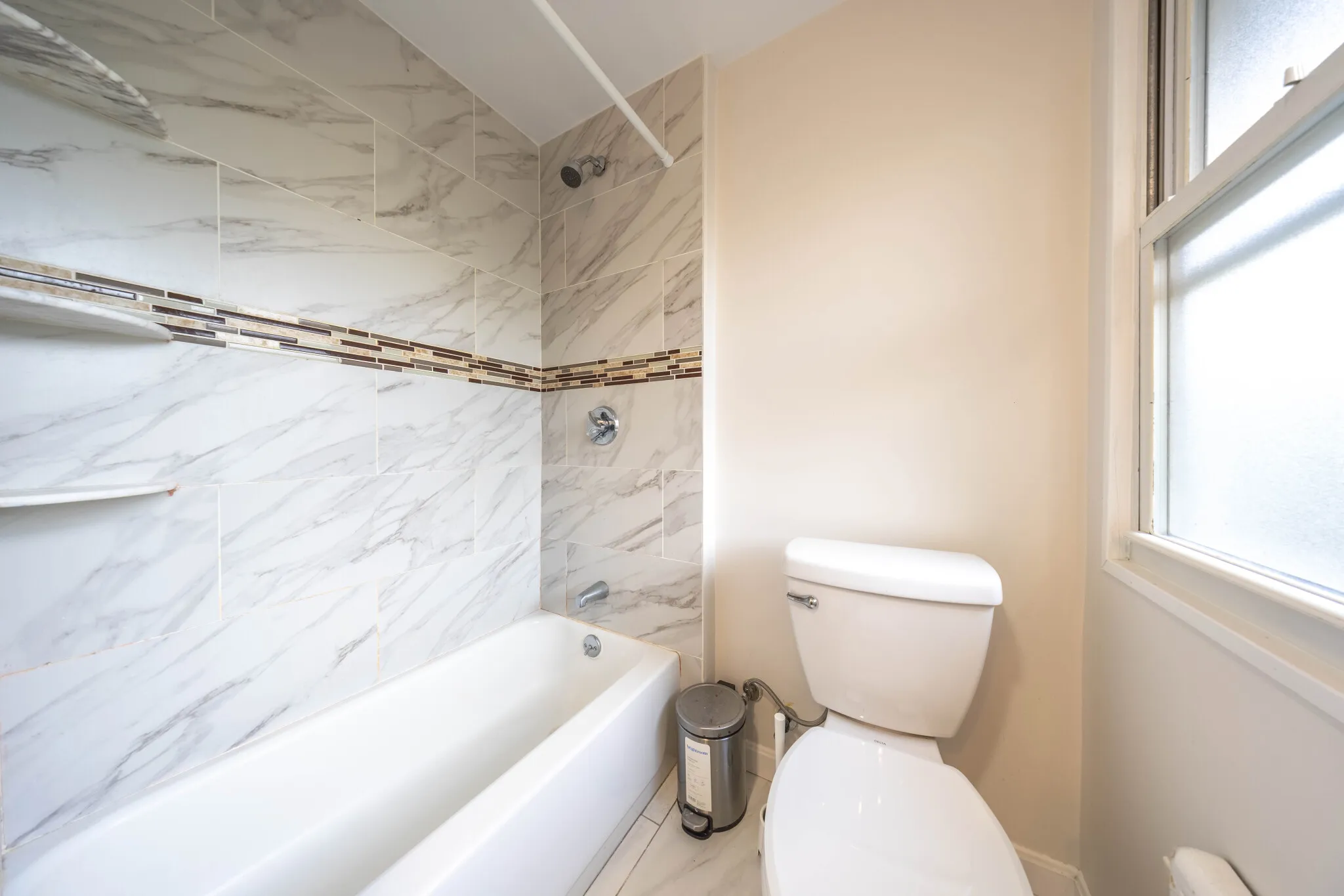 3 bed, 1 bath apartment for rent at 119 Chestnut St Unit 119, High Street Hill — photo 10 of 25
