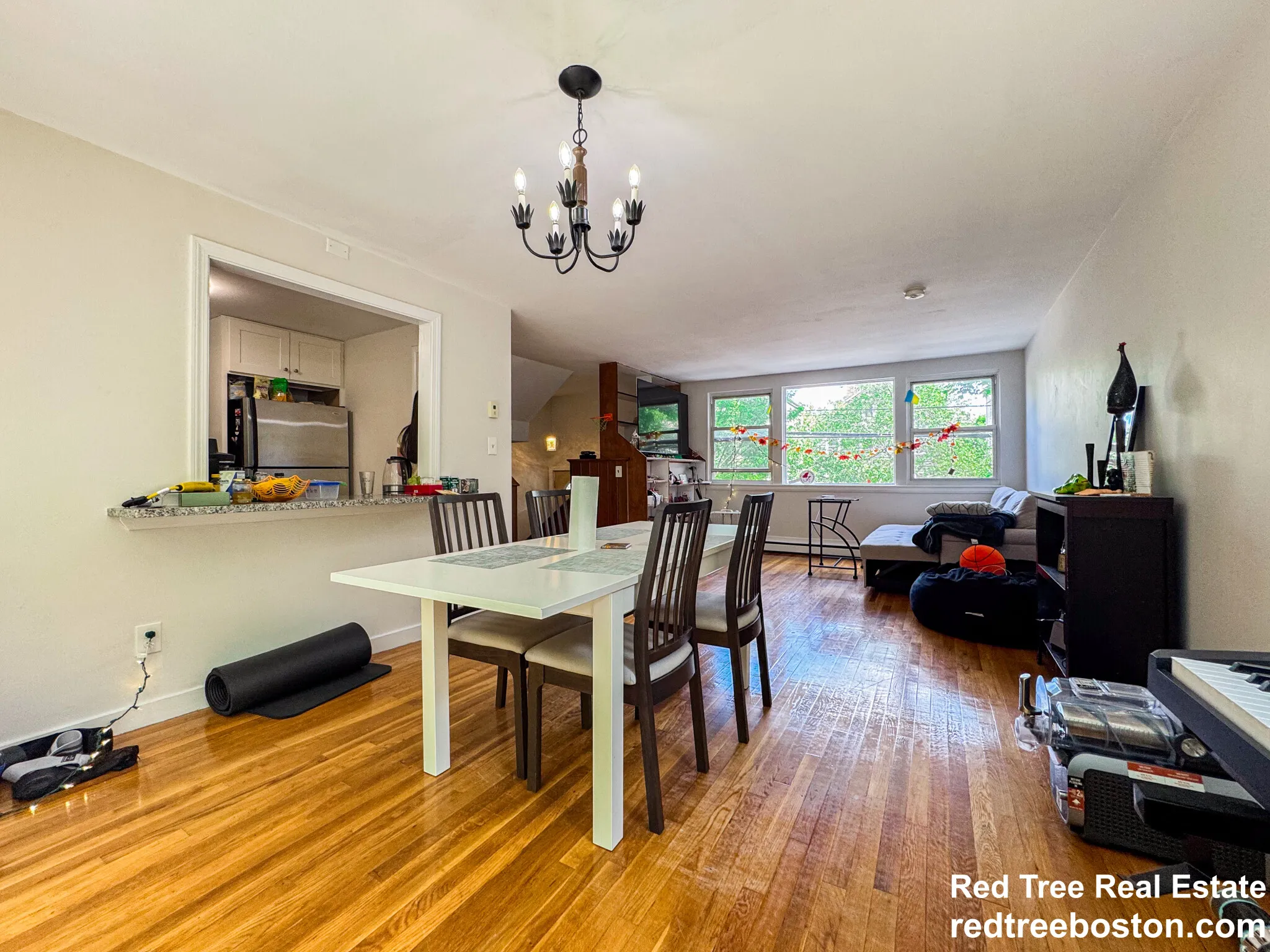 3 bed, 1 bath apartment for rent at 119 Chestnut St Unit TH, High Street Hill