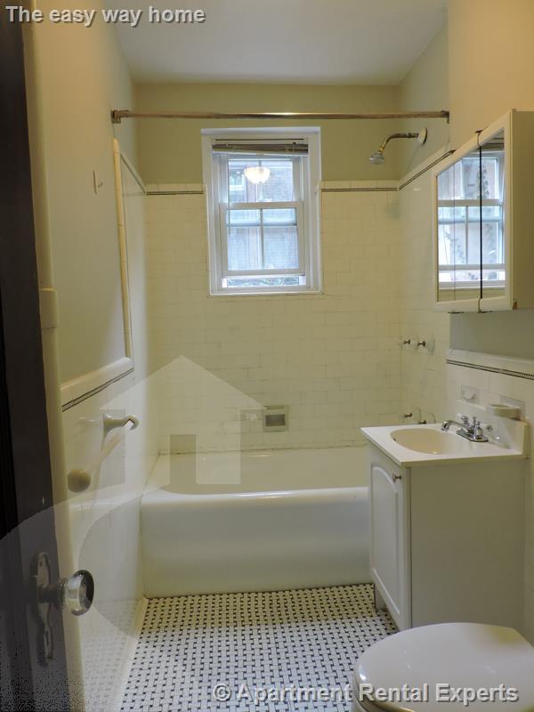 1 bed, 1 bath apartment for rent at 119 College Ave Unit 10, Davis Square — photo 10 of 10