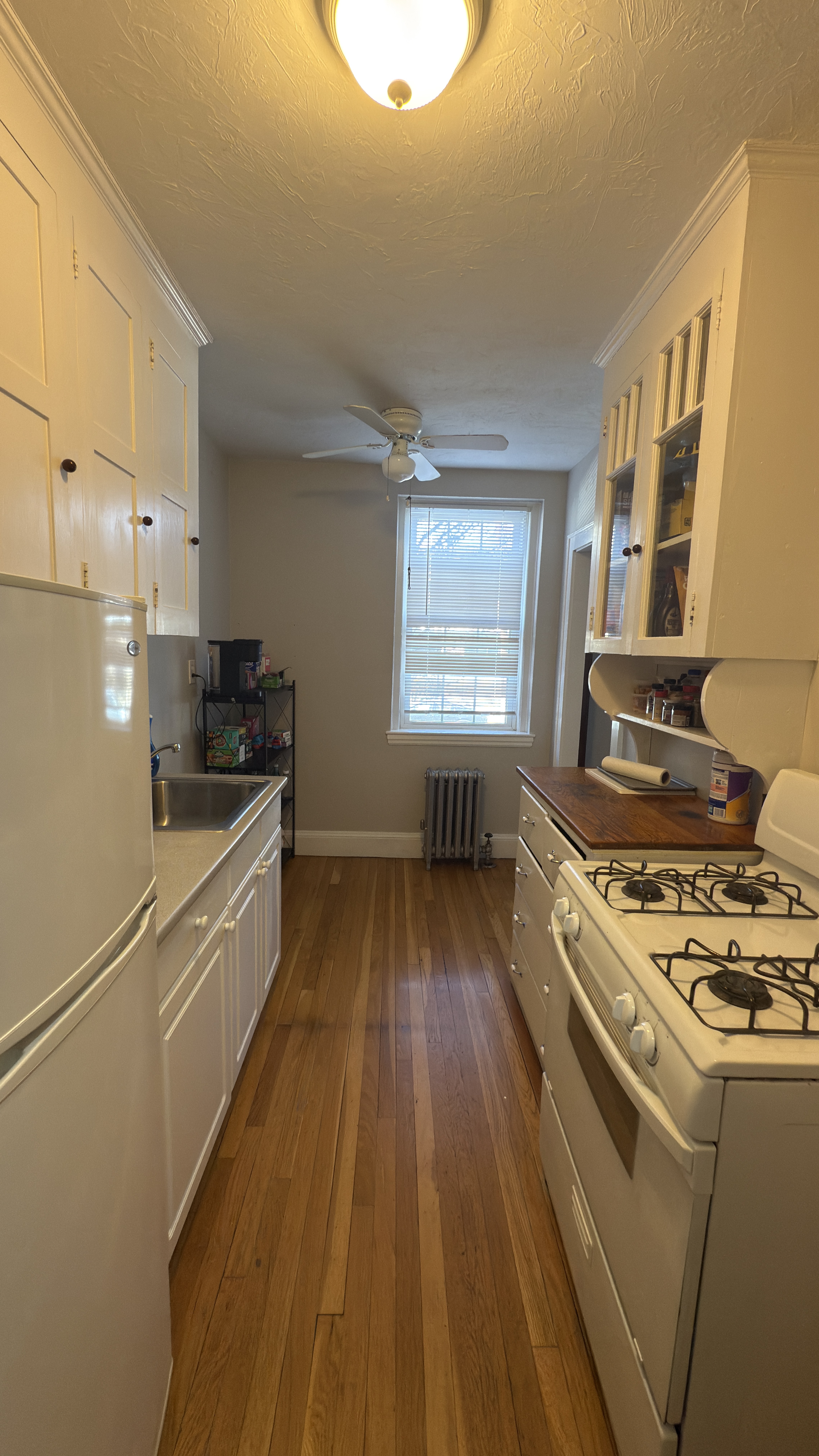 1 bed, 1 bath apartment for rent at 119 College Ave Unit 2, Powder House Square — photo 3 of 11