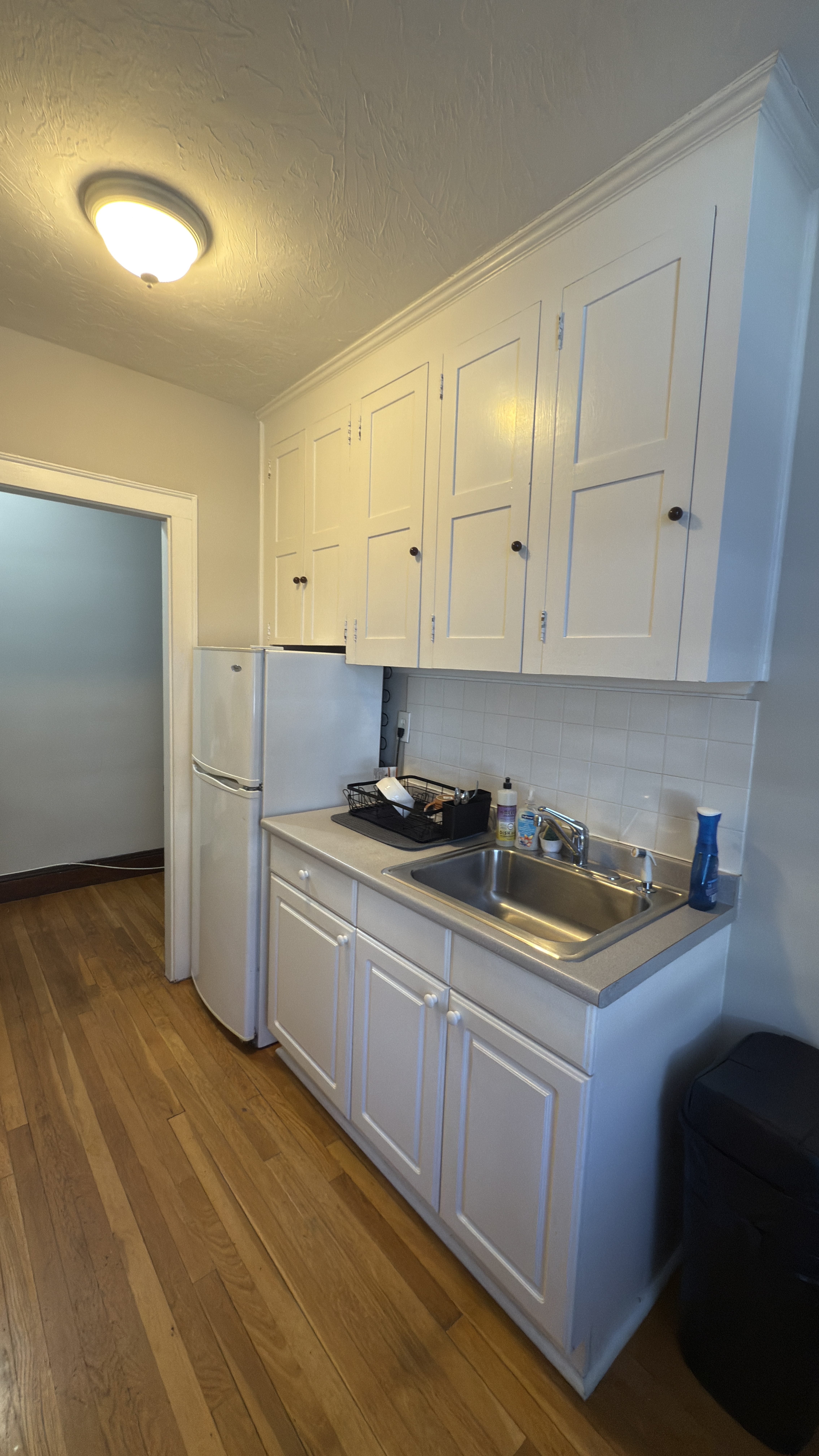 1 bed, 1 bath apartment for rent at 119 College Ave Unit 2, Powder House Square — photo 7 of 11
