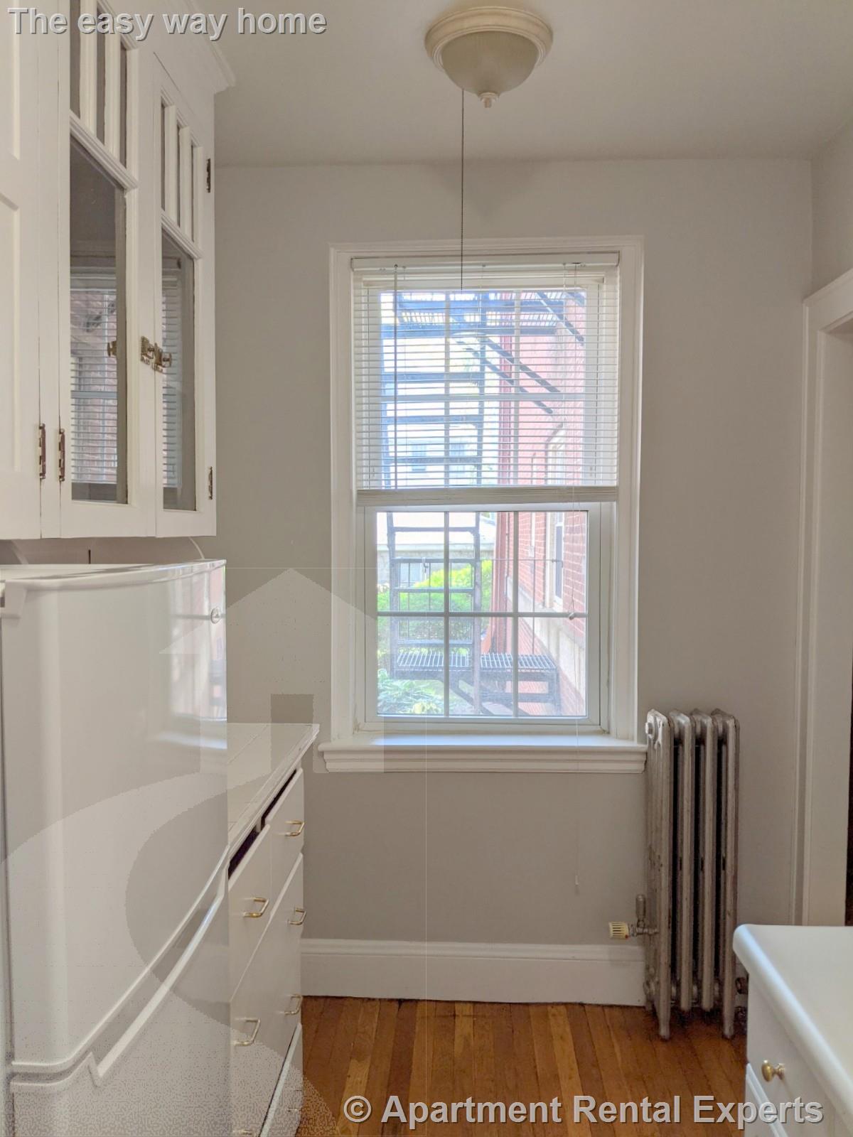 Studio bed, 1 bath apartment for rent at 119 College Ave Unit 7, Davis Square — photo 7 of 10