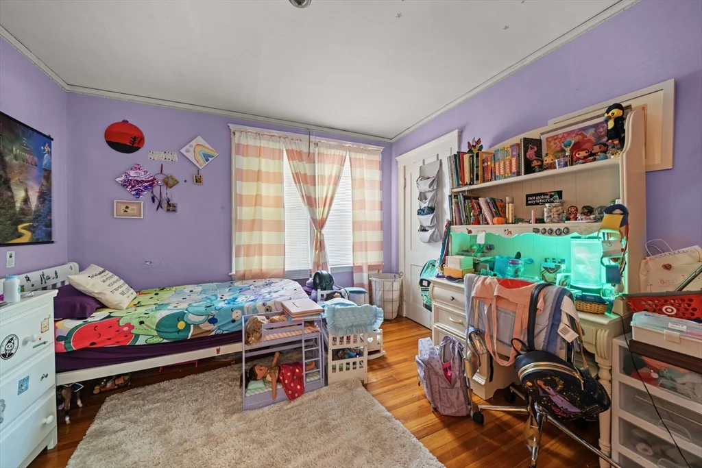 2 bed, 1 bath apartment for rent at 119 Eliot St Unit 1, Brookline Hills — photo 13 of 18