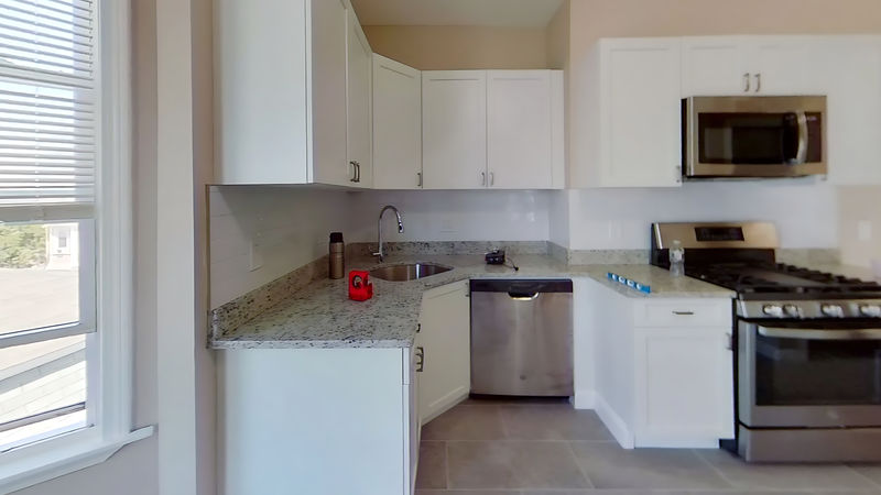 3 bed, 1 bath apartment for rent at 119 George St Unit 3, Roxbury — photo 2 of 9