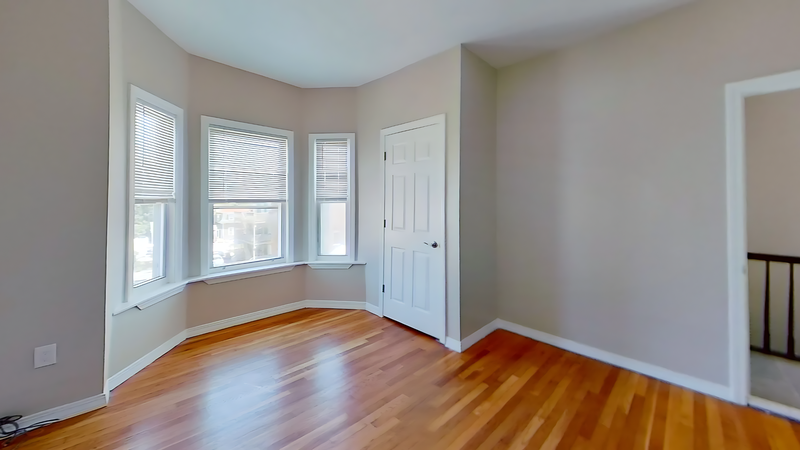3 bed, 1 bath apartment for rent at 119 George St Unit 3, Roxbury — photo 3 of 9