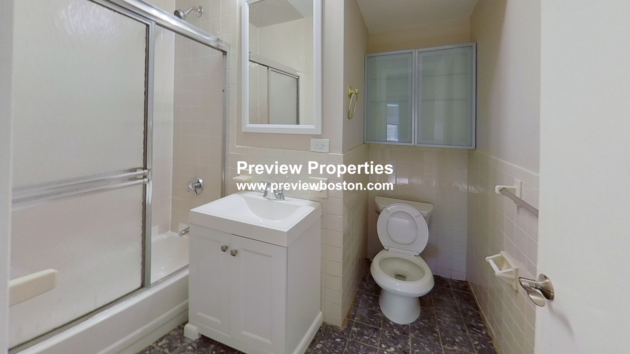 3 bed, 1 bath apartment for rent at 119 George St Unit 3P, Roxbury — photo 7 of 9