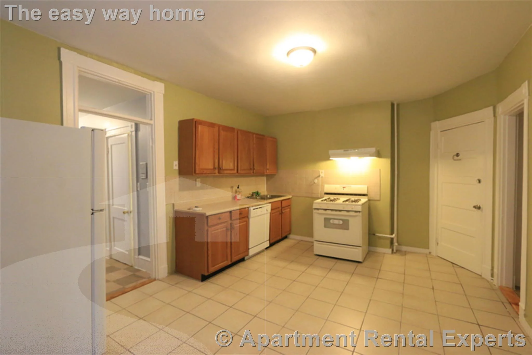 2 bed, 1 bath apartment for rent at 119 Harvard St Unit 4, Kendall Square — photo 2 of 20