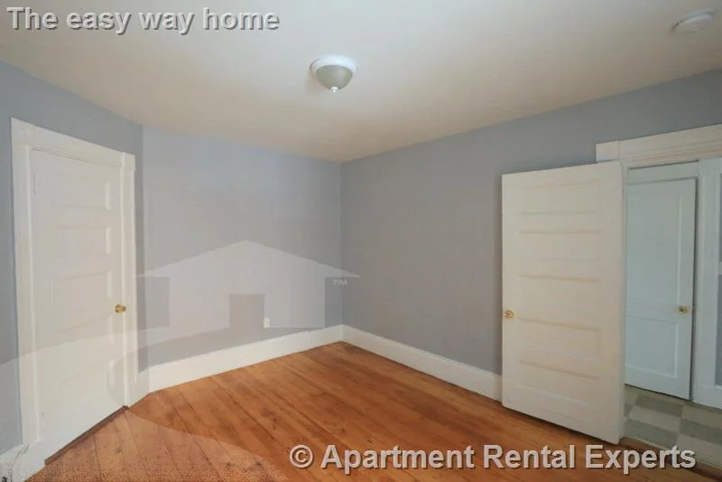 2 bed, 1 bath apartment for rent at 119 Harvard St Unit 4, Kendall Square — photo 10 of 20