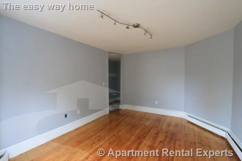 2 bed, 1 bath apartment for rent at 119 Harvard St Unit 4, Kendall Square — photo 6 of 20
