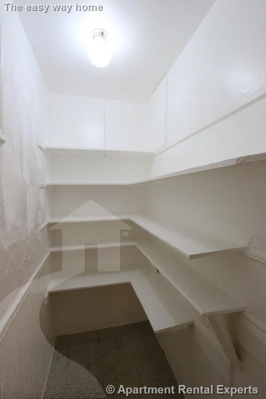 2 bed, 1 bath apartment for rent at 119 Harvard St Unit 4, Kendall Square — photo 13 of 20