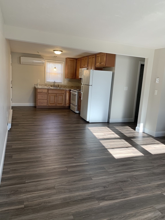 2 bed, 1 bath apartment for rent at 119 Knight Ave Unit 8, Attleboro — photo 3 of 20