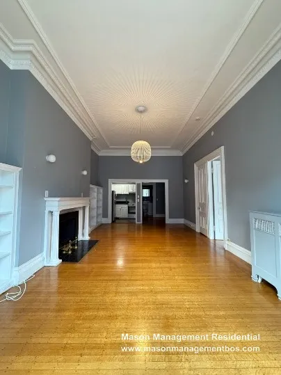 1 bed, 1 bath apartment for rent at 119 Marlborough St Unit 3, Back Bay