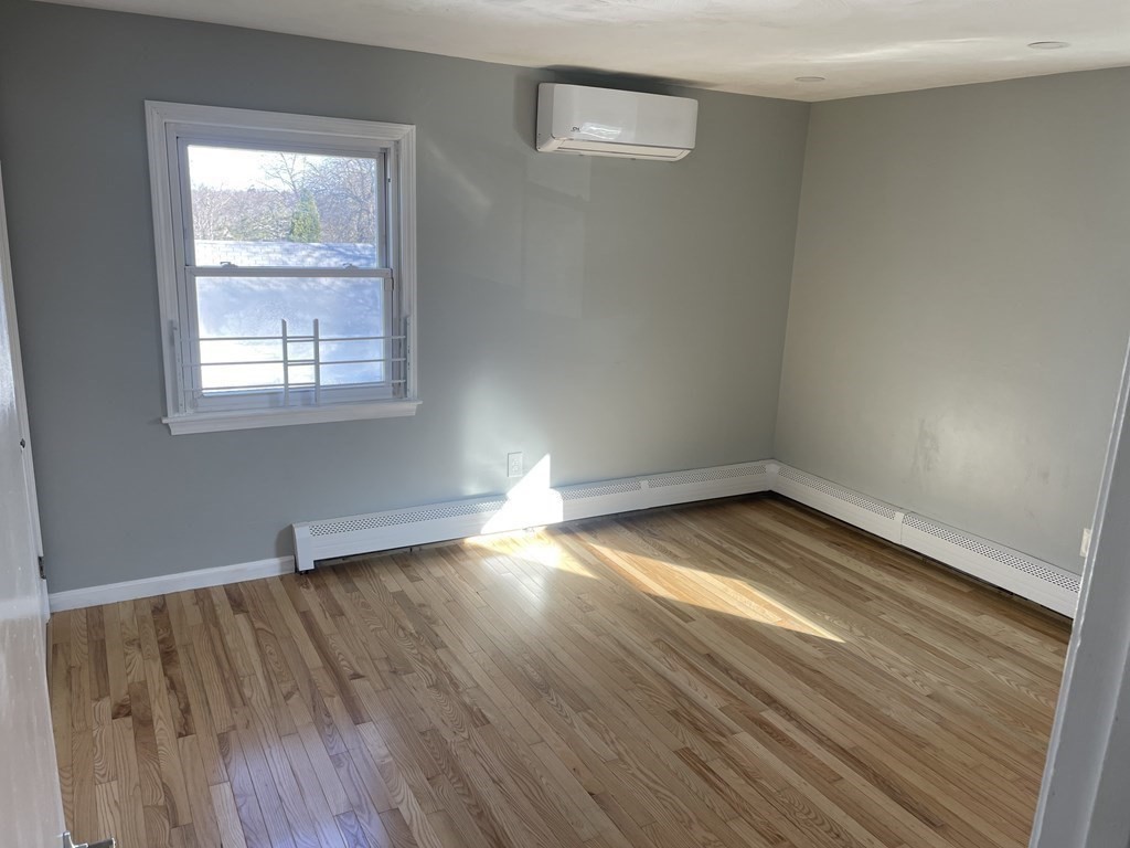 3 bed, 1 bath apartment for rent at 119 North St Unit 2, Randolph — photo 3 of 13