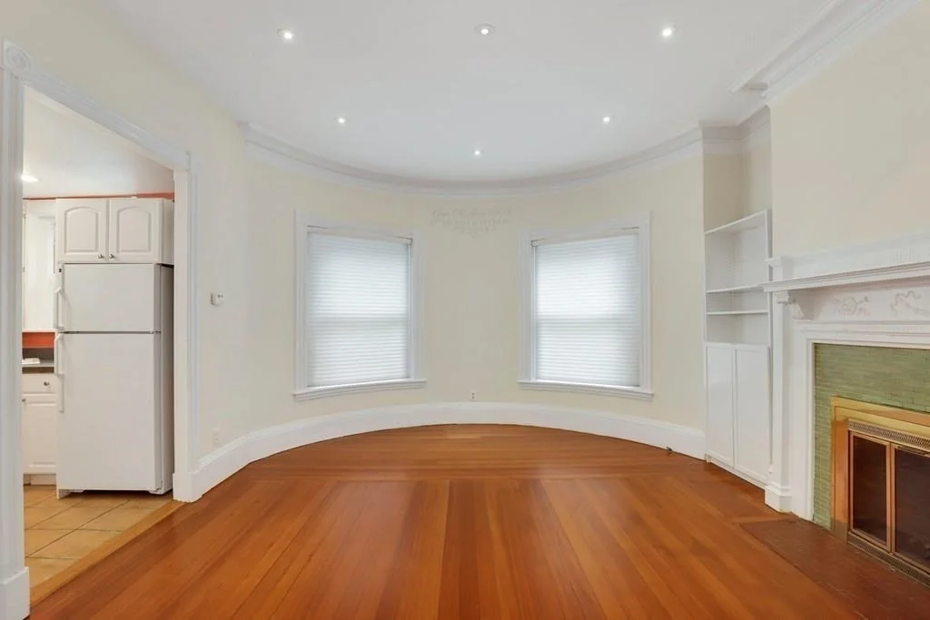 1 bed, 1 bath apartment for rent at 119 Park St Unit 1, Coolidge Corner — photo 3 of 11