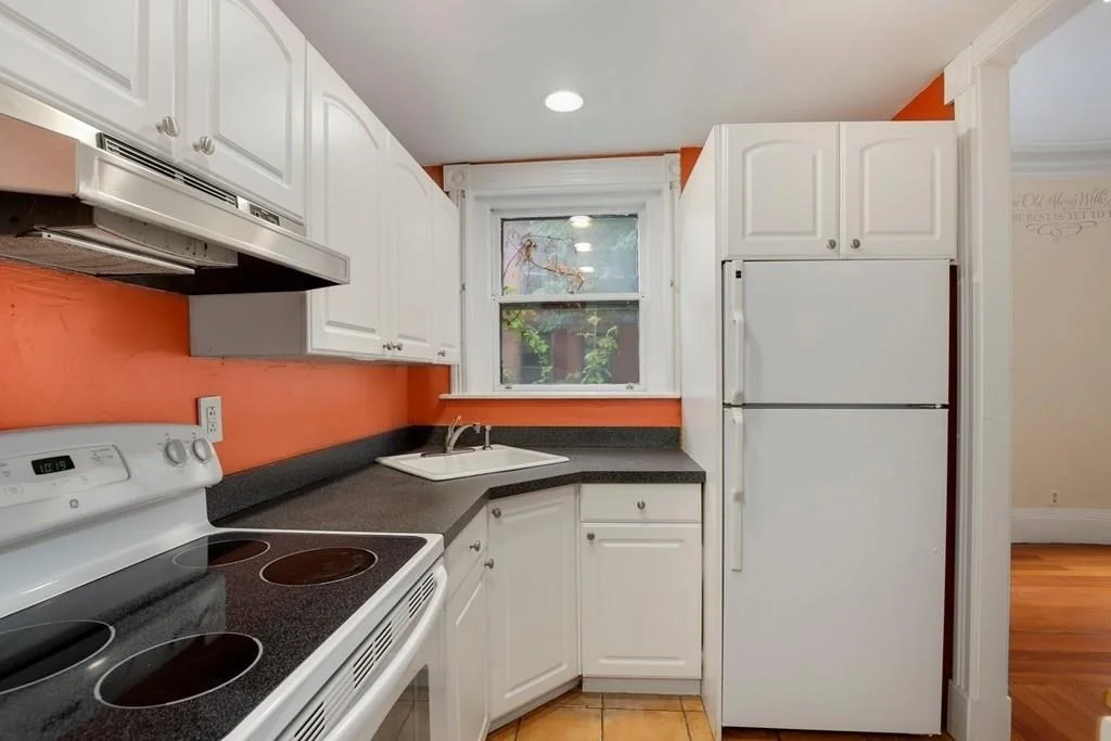 1 bed, 1 bath apartment for rent at 119 Park St Unit 1, Coolidge Corner — photo 6 of 11