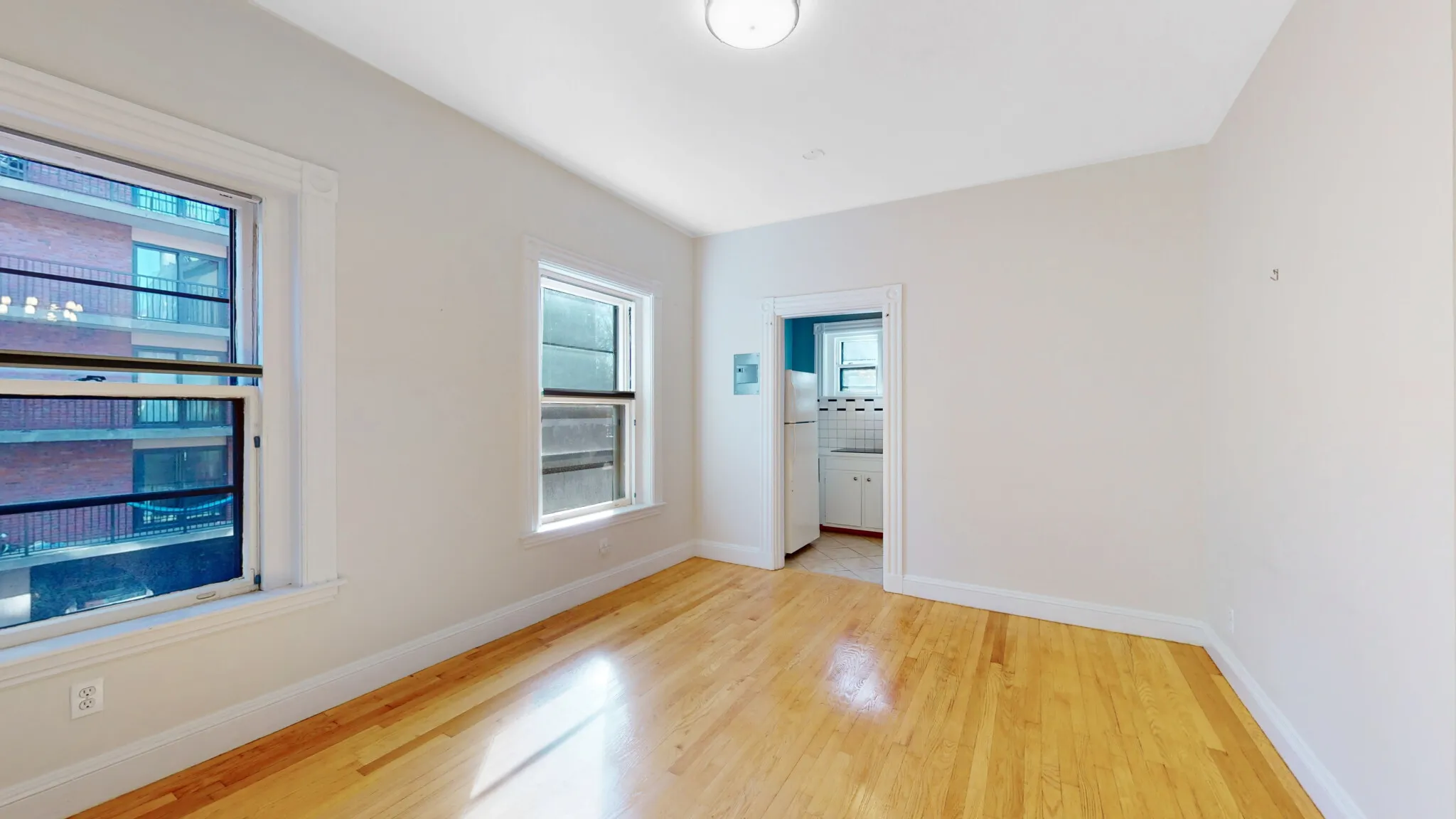 1 bed, 1 bath apartment for rent at 119 Park St Unit 3, Coolidge Corner — photo 2 of 11