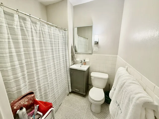 2 bed, 1 bath apartment for rent at 119 Richmond St Unit 2, North End — photo 13 of 13