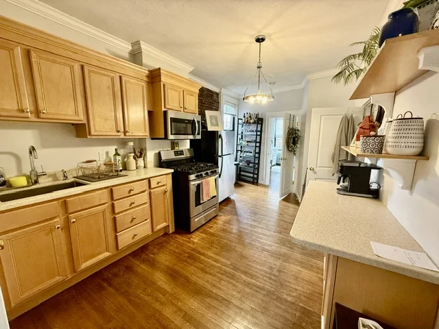 2 bed, 1 bath apartment for rent at 119 Richmond St Unit 2, North End — photo 7 of 13