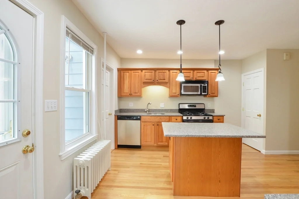 2 bed, 1 bath apartment for rent at 119 River St Unit 119, West Newton — photo 7 of 22
