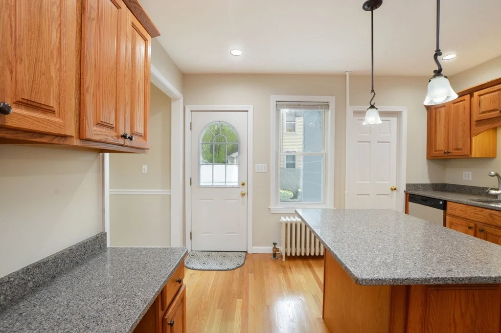 2 bed, 1 bath apartment for rent at 119 River St Unit 119, West Newton — photo 8 of 22