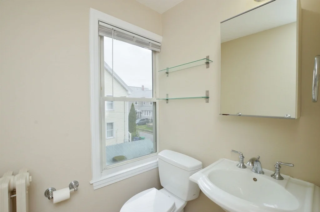 2 bed, 1 bath apartment for rent at 119 River St Unit 119, West Newton — photo 16 of 22