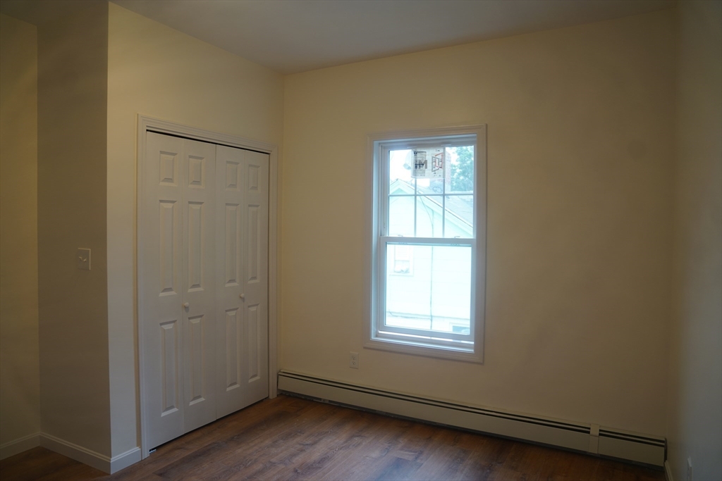 3 bed, 1 bath apartment for rent at 119 Rodney Unit 1, Worcester — photo 6 of 14