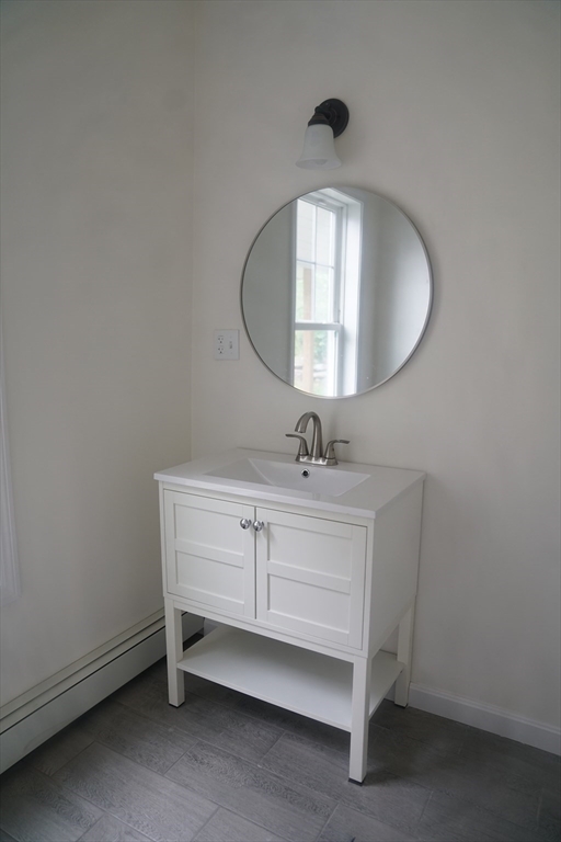 3 bed, 1 bath apartment for rent at 119 Rodney Unit 1, Worcester — photo 13 of 14