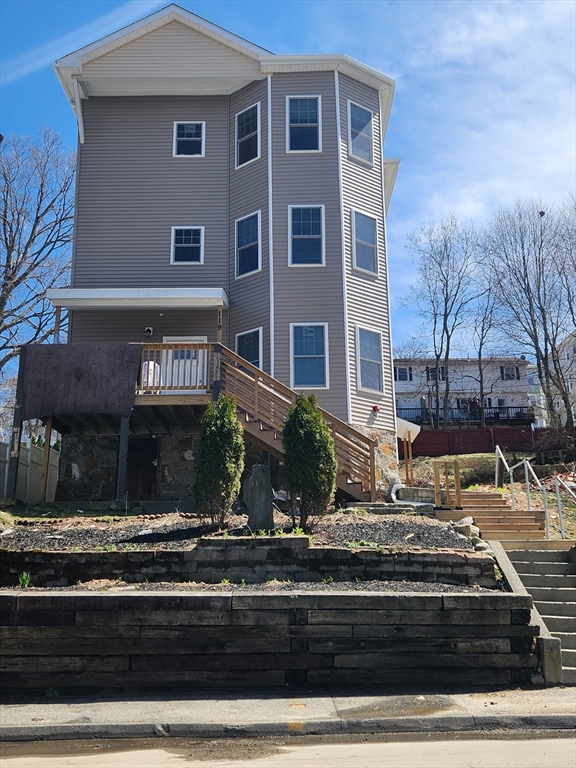3 bed, 1 bath apartment for rent at 119 Rodney Unit 1, Worcester — photo 2 of 14
