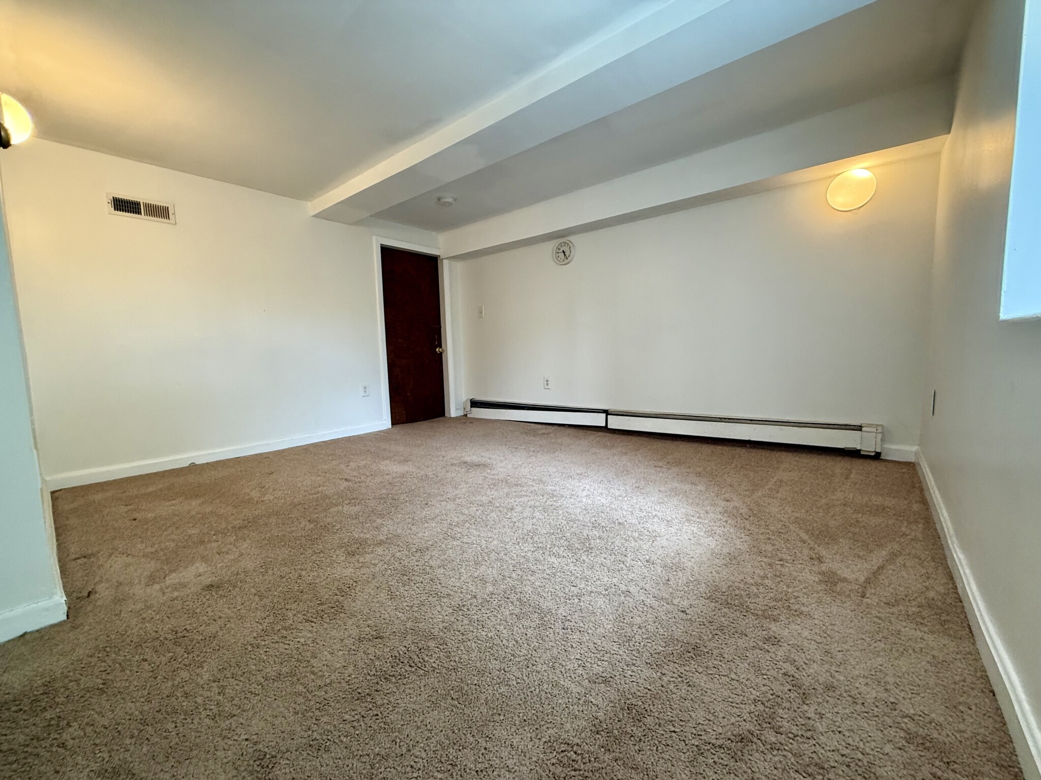 3 bed, 1 bath apartment for rent at 119 South St Unit 1, Banks Square — photo 13 of 18
