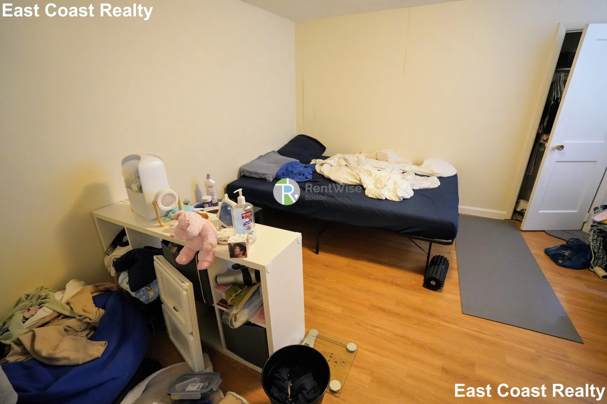 1 bed, 1 bath apartment for rent at 119 Sutherland Rd Unit A, Brighton — photo 6 of 16