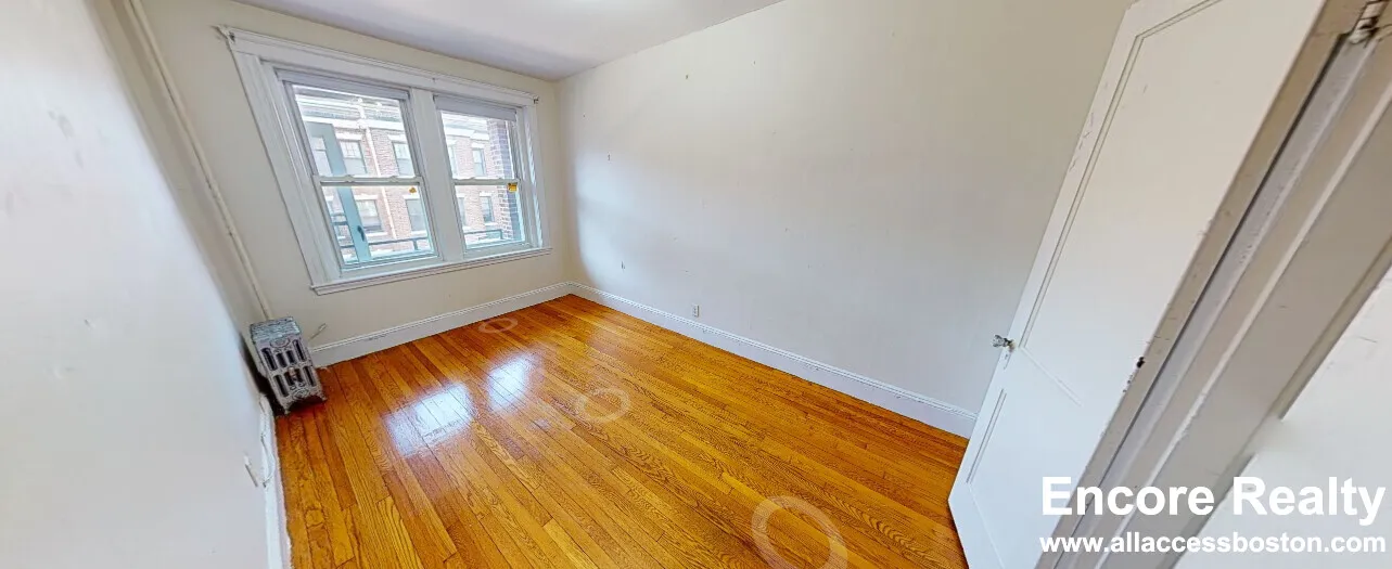 2 bed, 1 bath apartment for rent at 119 Sutherland Rd Unit H, Brighton — photo 5 of 8