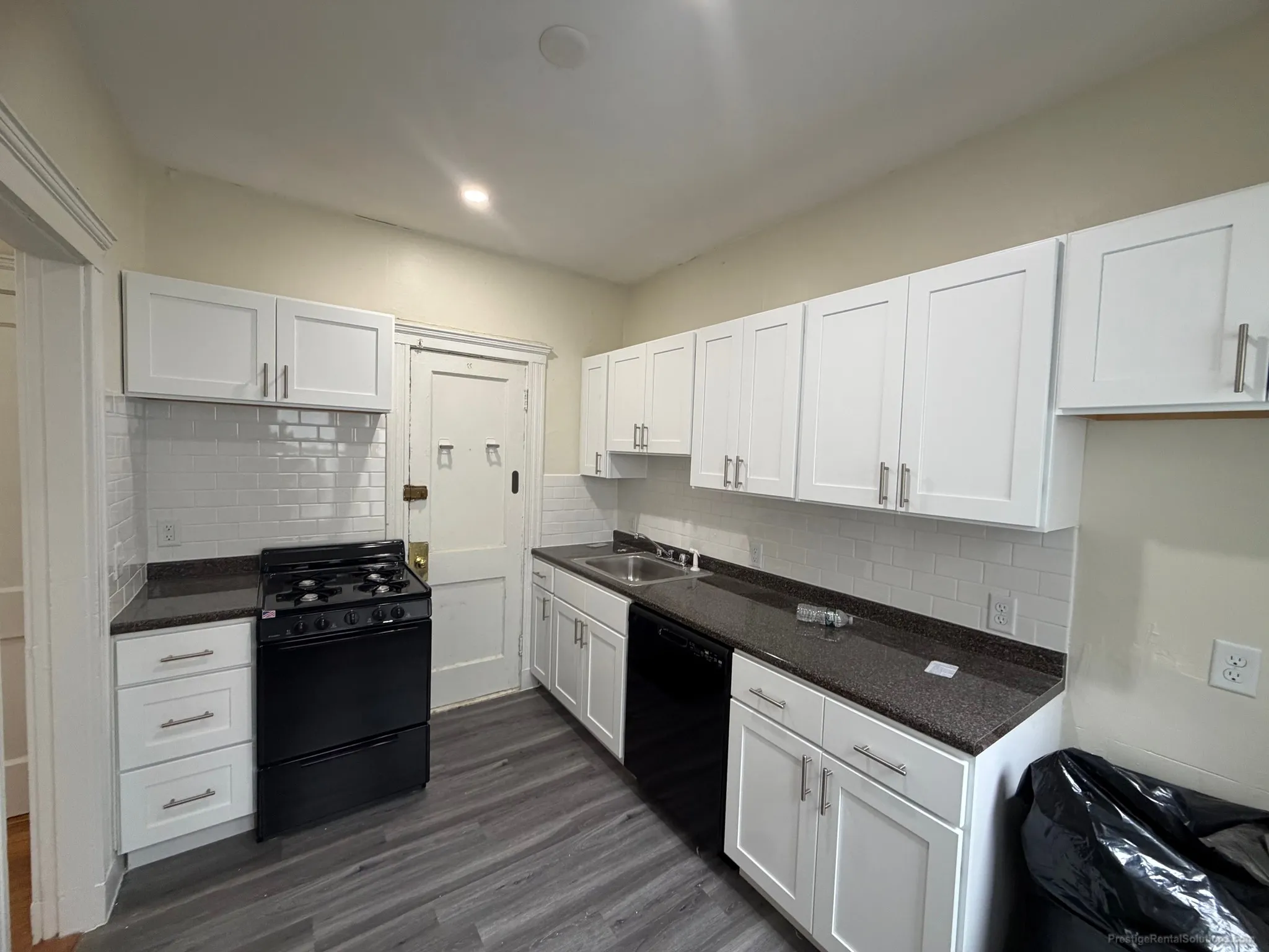 1 bed, 1 bath apartment for rent at 119 Sutherland Rd Unit J, Brighton — photo 10 of 10
