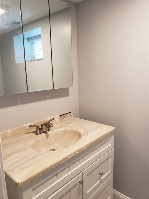 4 bed, 2 bath apartment for rent at 119 West Adams St Unit 119, Tufts University — photo 17 of 19