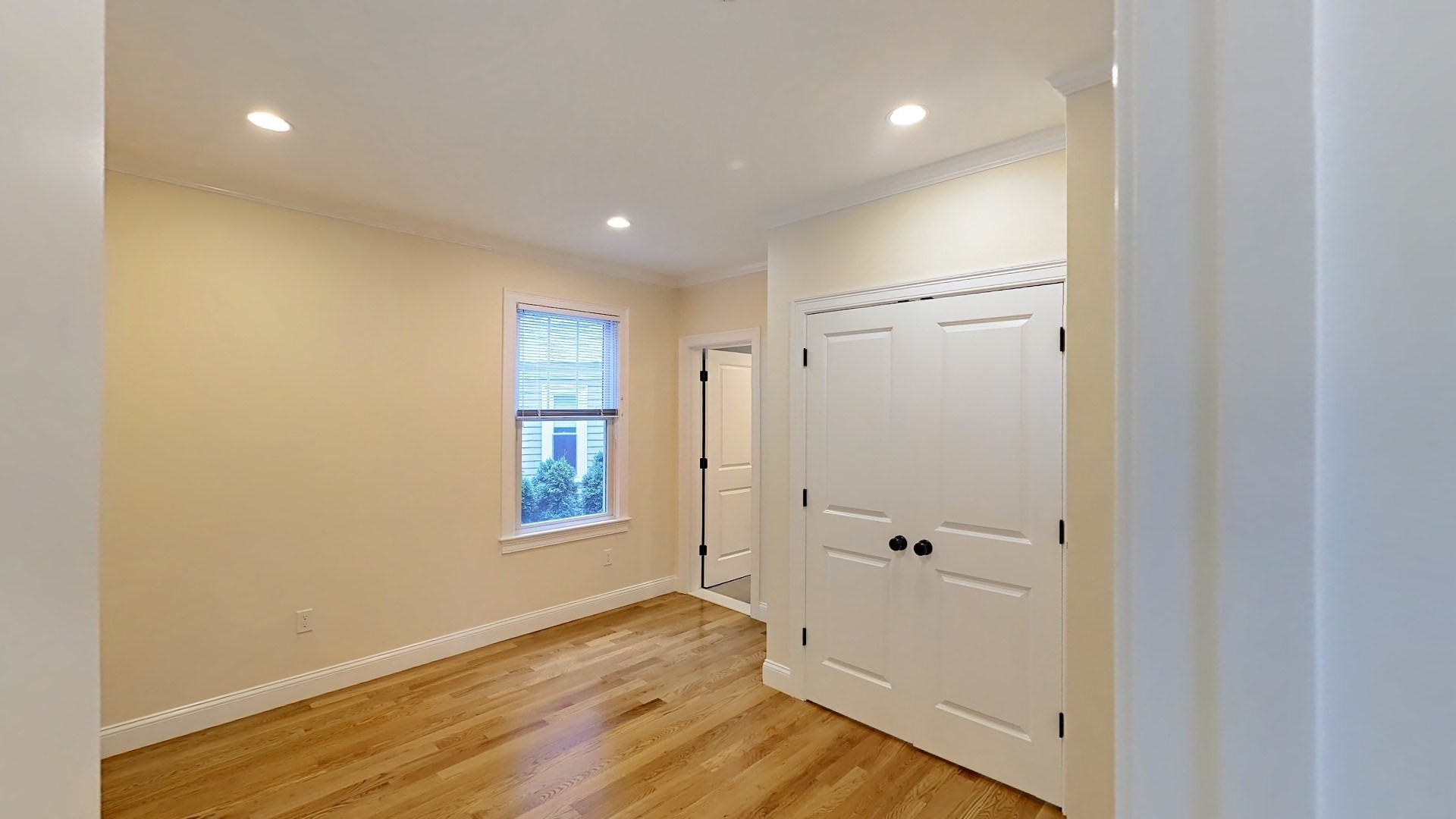 5 bed, 3.5 bath apartment for rent at 119 Westbourne Rd Unit 1, Coolidge Corner — photo 8 of 18