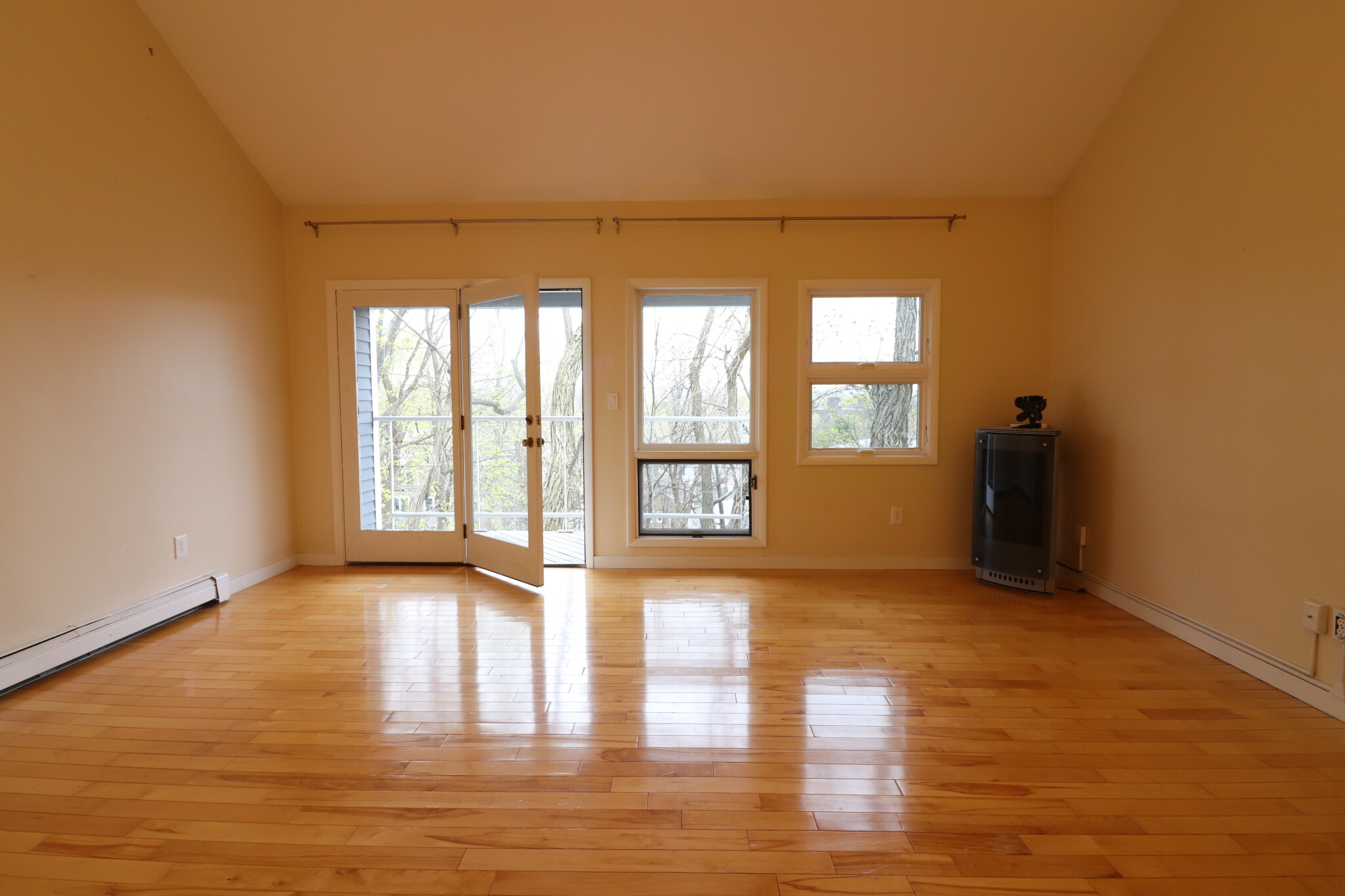 3 bed, 3 bath apartment for rent at 119 Whites Ave Unit 1, Watertown — photo 46 of 65